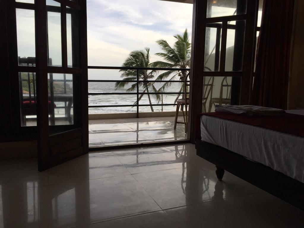 The Ocean Park Beach Resort Kovalam Exterior foto