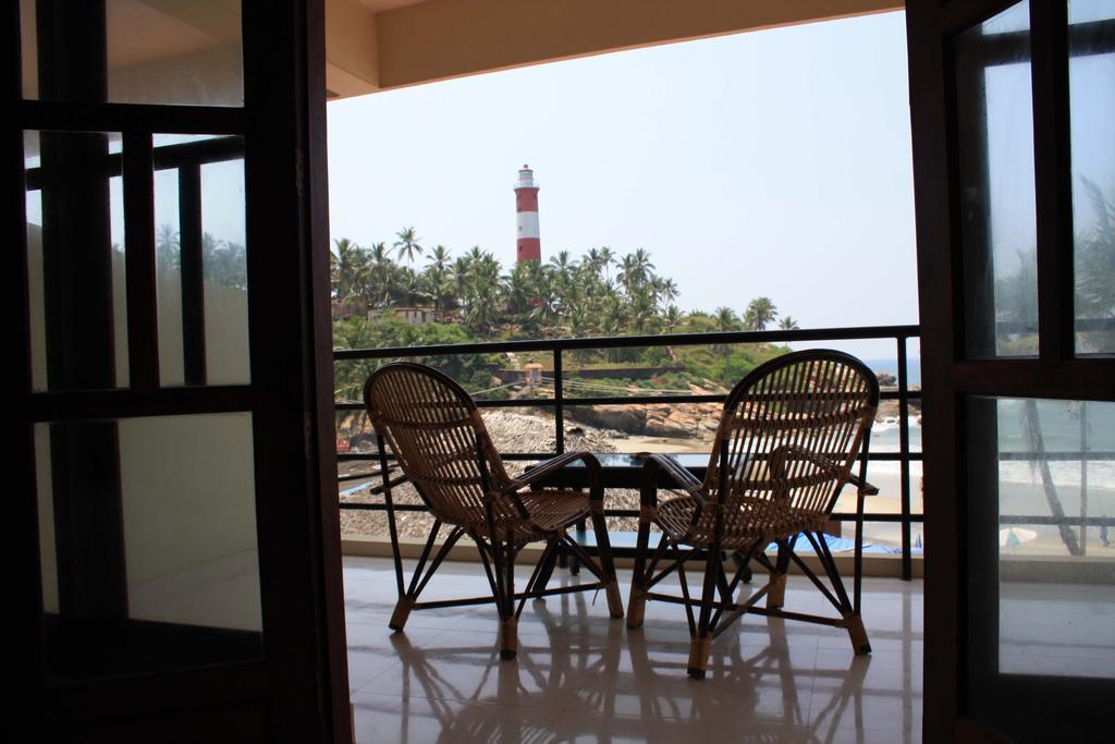 The Ocean Park Beach Resort Kovalam Exterior foto