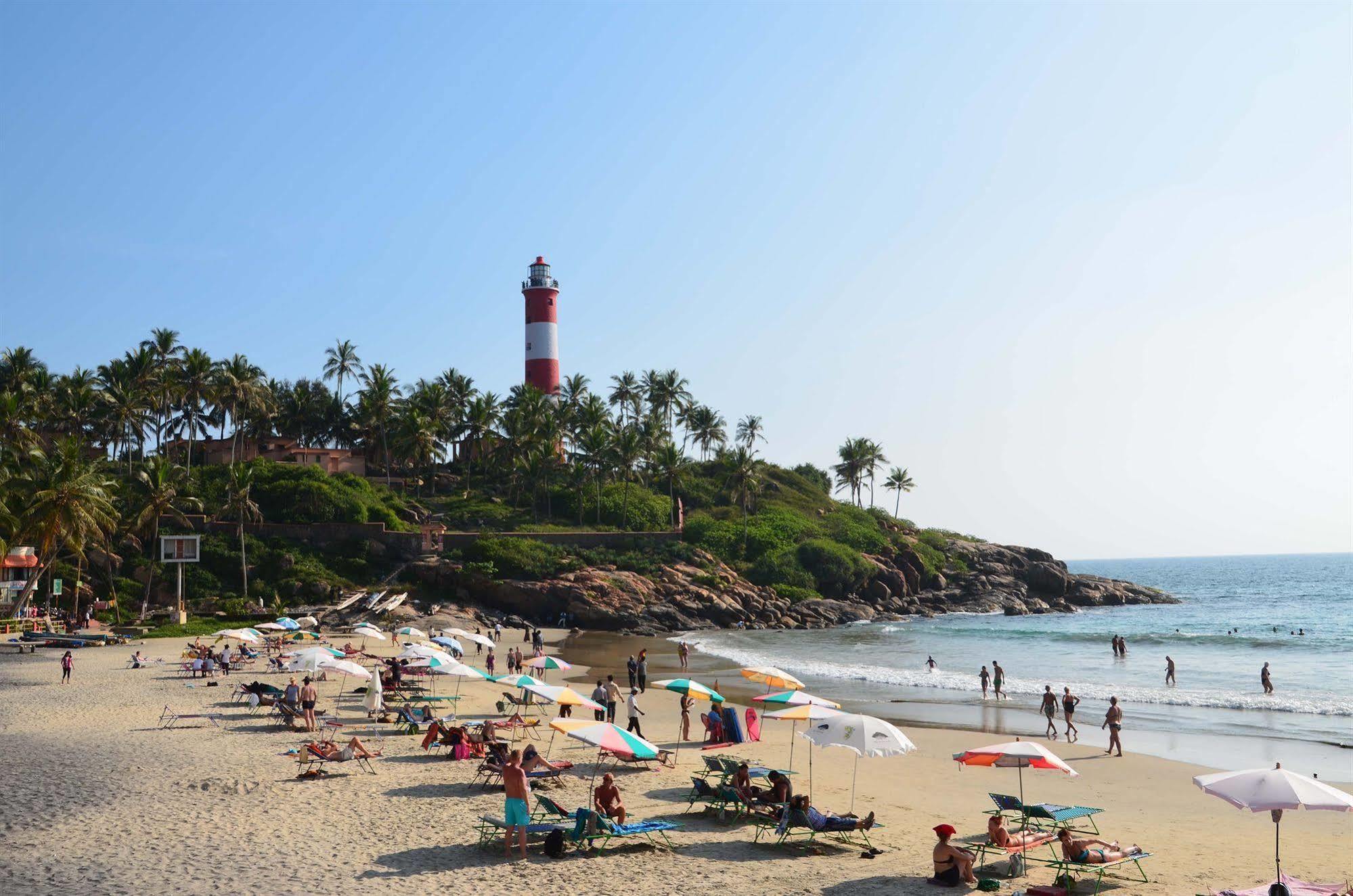 The Ocean Park Beach Resort Kovalam Exterior foto